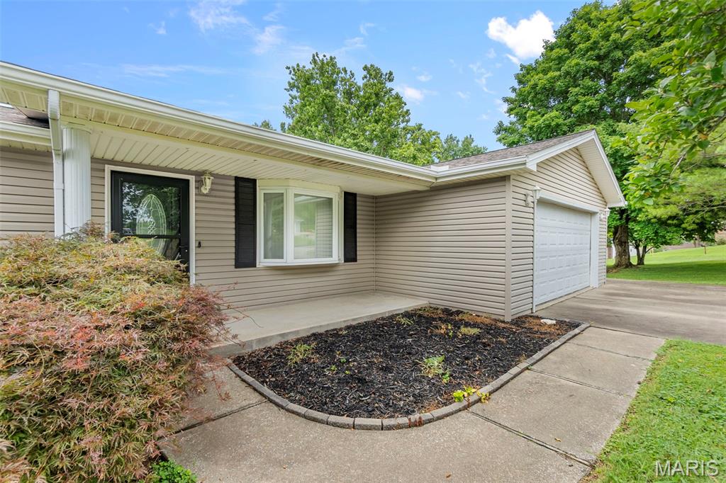 606 Goodson Drive Property Photo 1