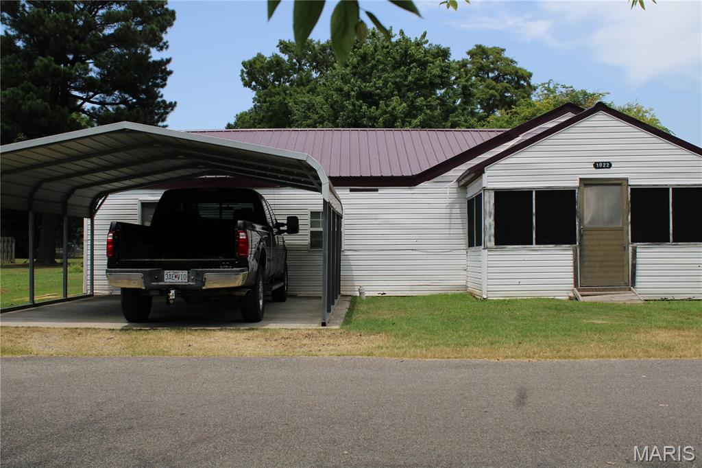1022 E 4th Street Property Photo 1
