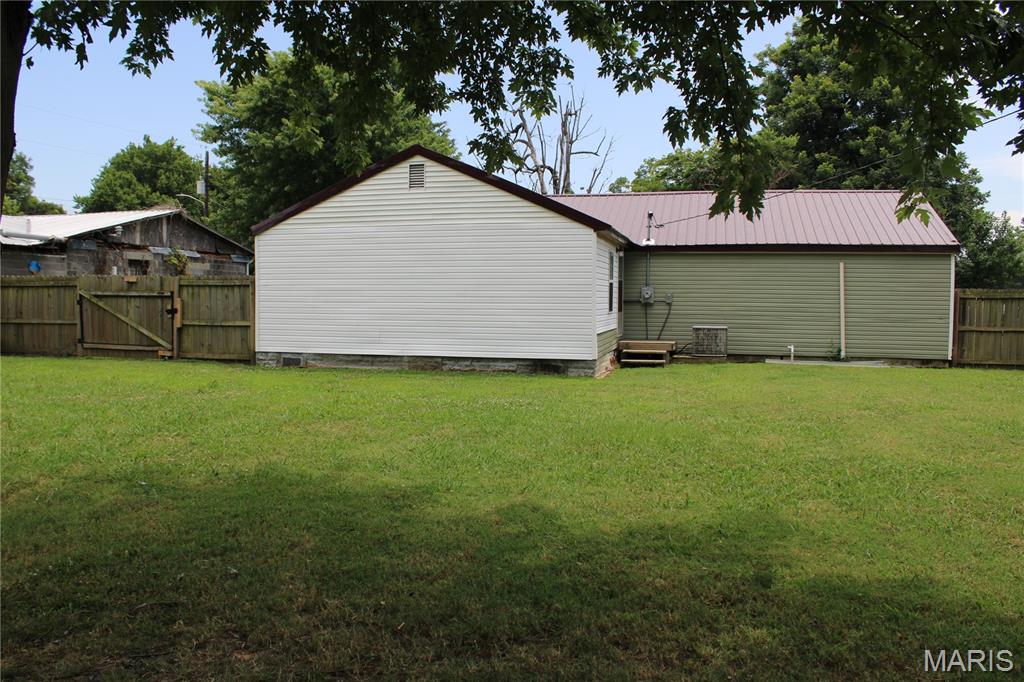 1022 E 4th Street Property Photo 24