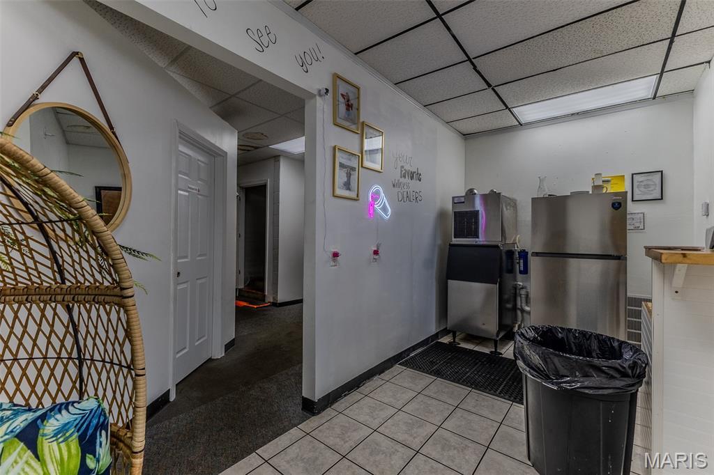 104 W Commercial Street Property Photo 8