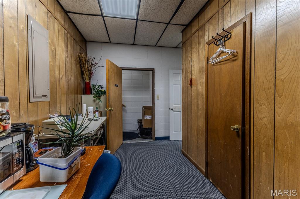 104 W Commercial Street Property Photo 30