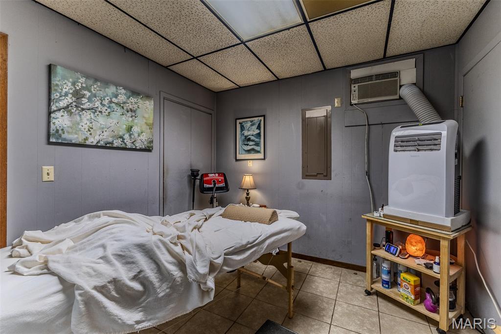 104 W Commercial Street Property Photo 46
