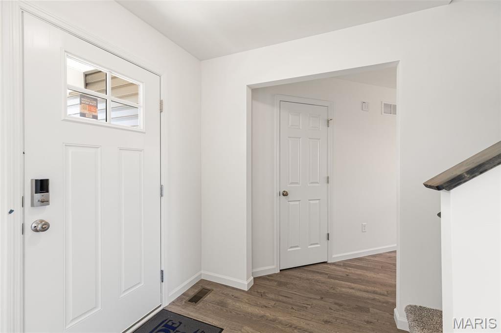 2303 Heatherfield Drive Property Photo 2