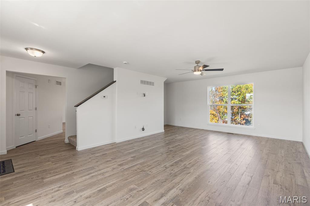 2303 Heatherfield Drive Property Photo 3