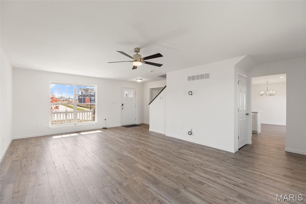 2303 Heatherfield Drive Property Photo 4