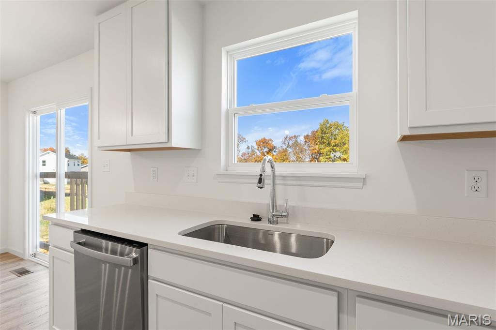 2303 Heatherfield Drive Property Photo 10