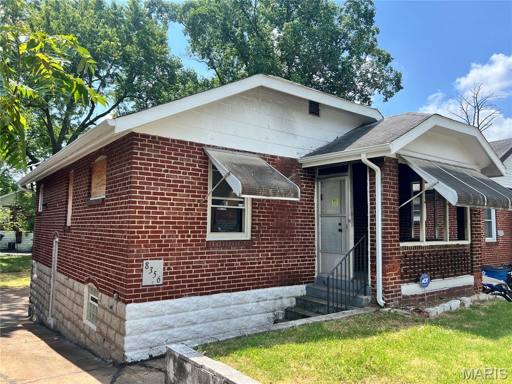 8356 Eton Place Property Photo 1