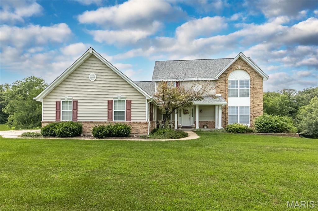 1329 Lakeway Drive Property Photo 1