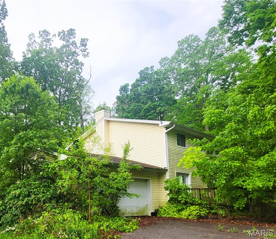 7209 Woodland Meadow Drive Property Photo 1