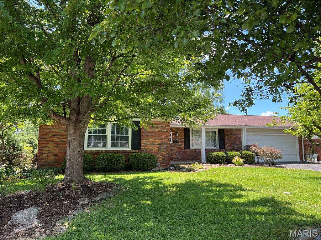2941 Elmcrest Drive Property Photo 1