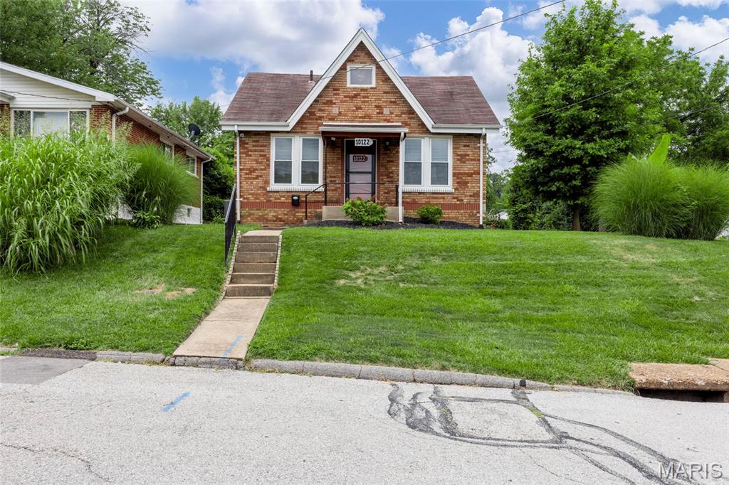 10122 Niblic Drive Property Photo 1