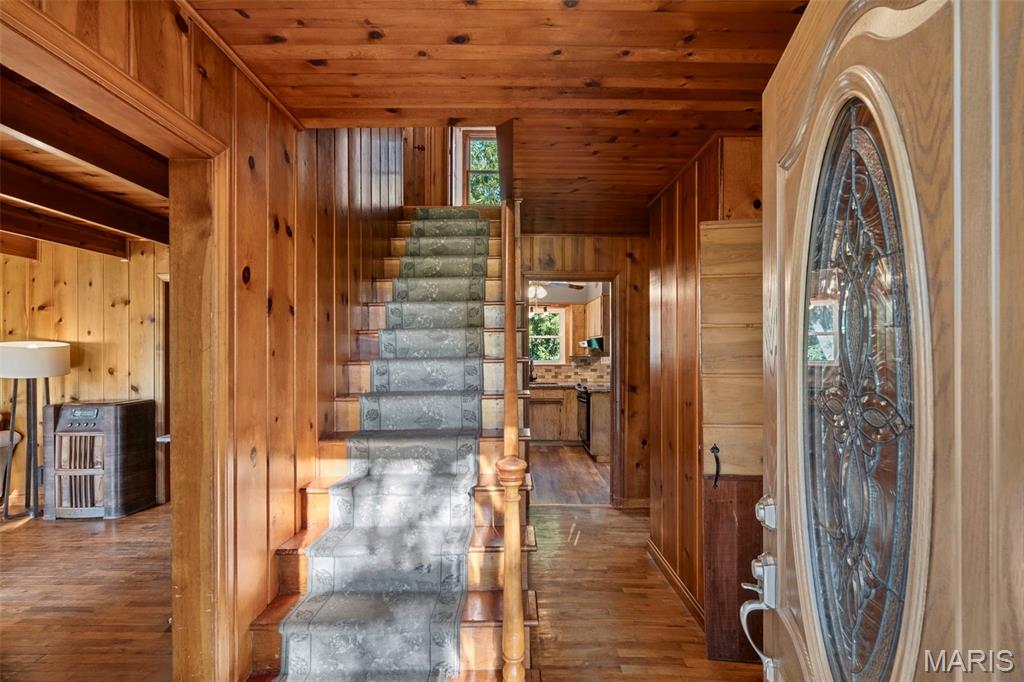 64234 Highway 6 Property Photo 5