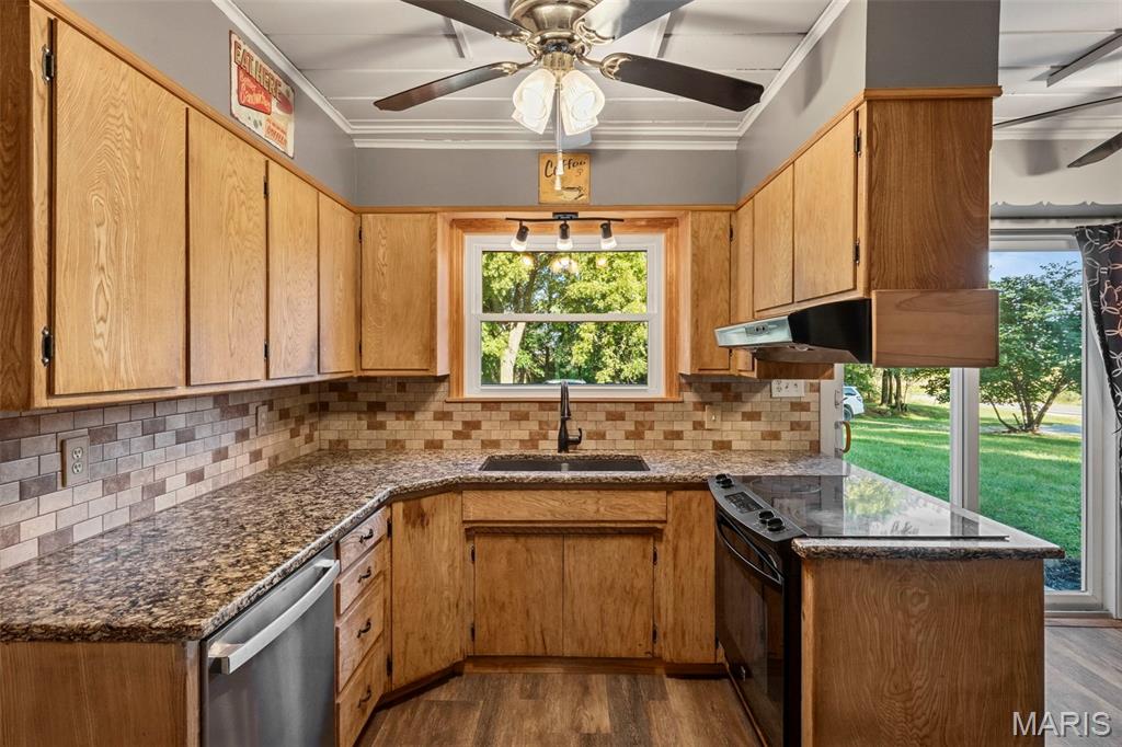64234 Highway 6 Property Photo 13
