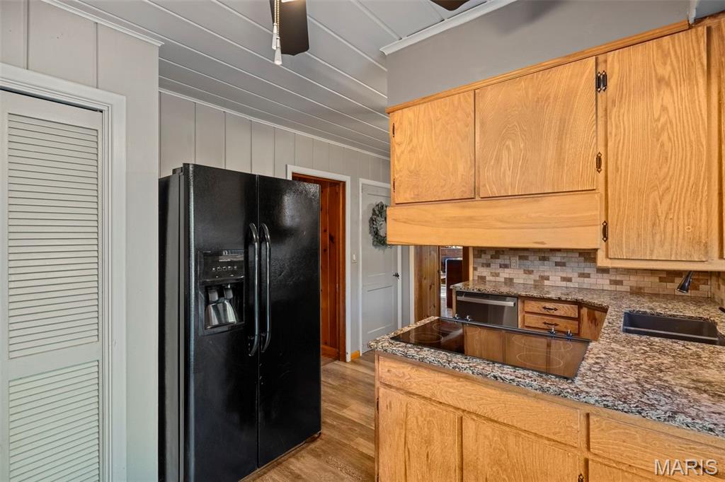 64234 Highway 6 Property Photo 14