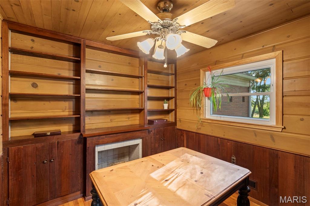 64234 Highway 6 Property Photo 18