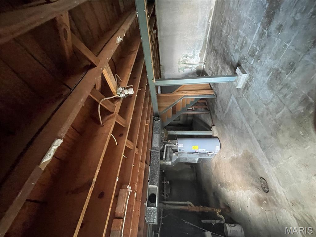 9812 Zykan Drive Property Photo 12