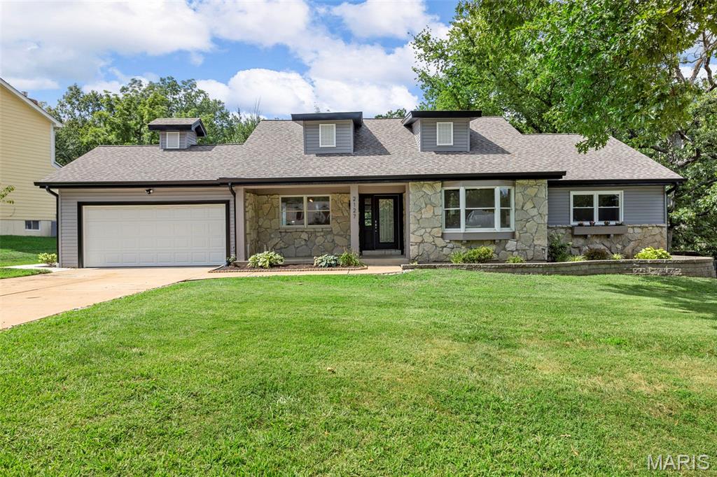2127 Park Forest Drive Property Photo 1