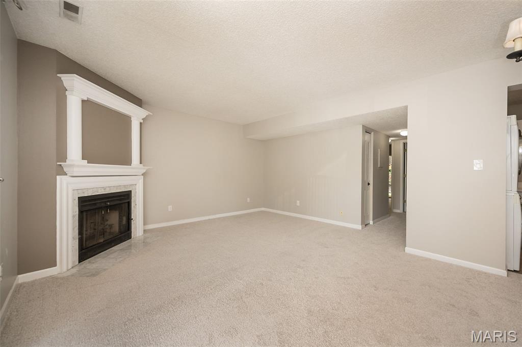 9135 Wrenwood Lane Property Photo 4