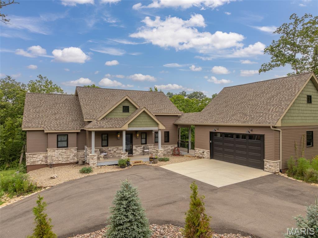 2740 Tyrol View Court Property Photo 1