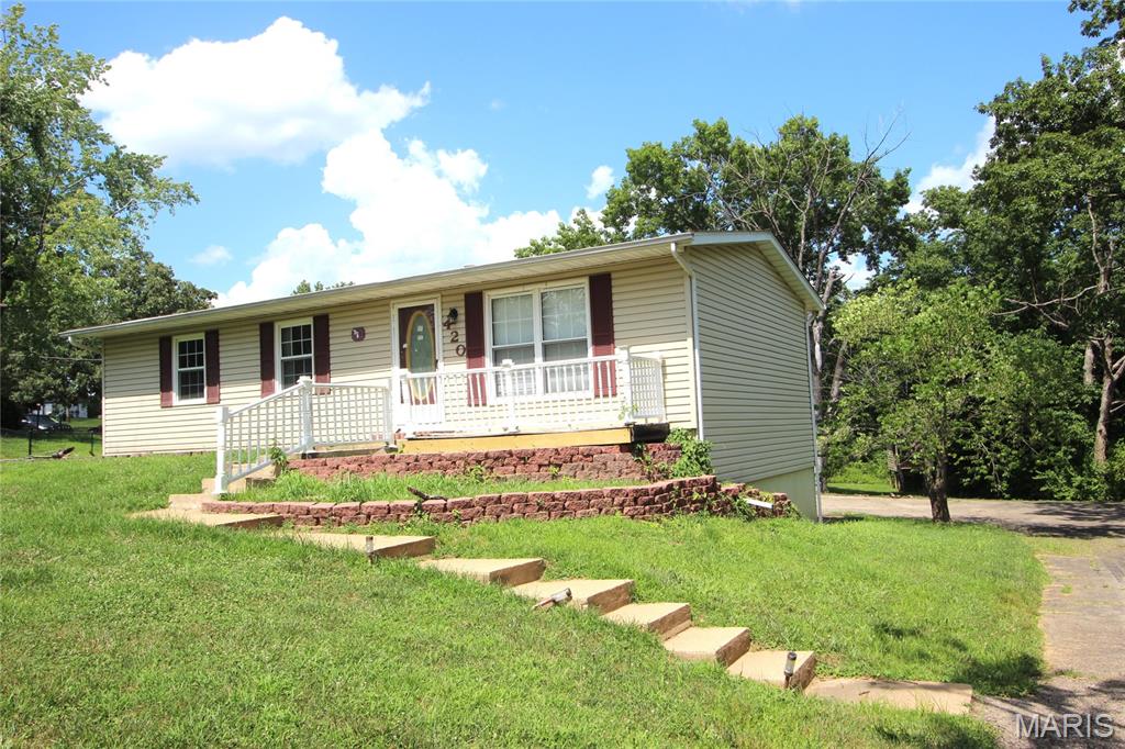 420 Lake Drive Property Photo 1