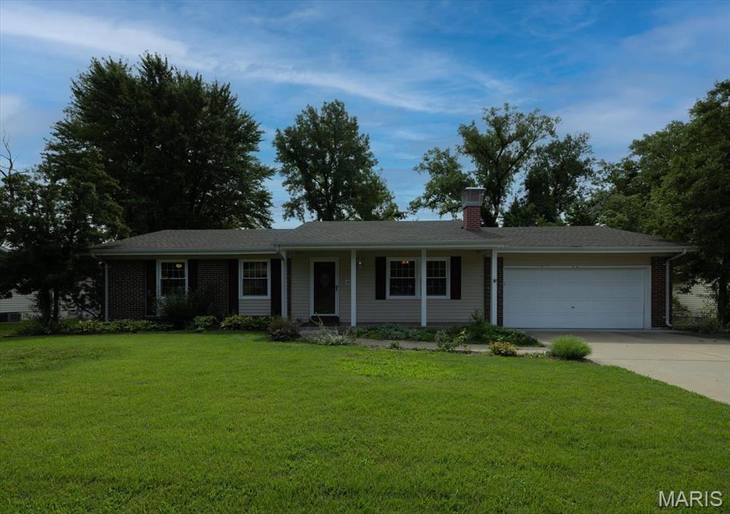 824 Ruth Drive Property Photo 1