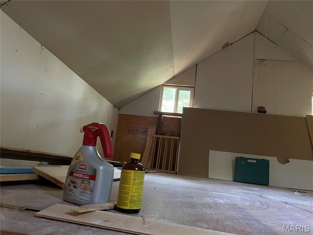 421 Park Lane Property Photo 7