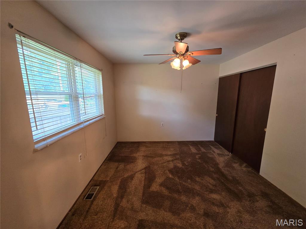 2705 Essex Street Property Photo 8