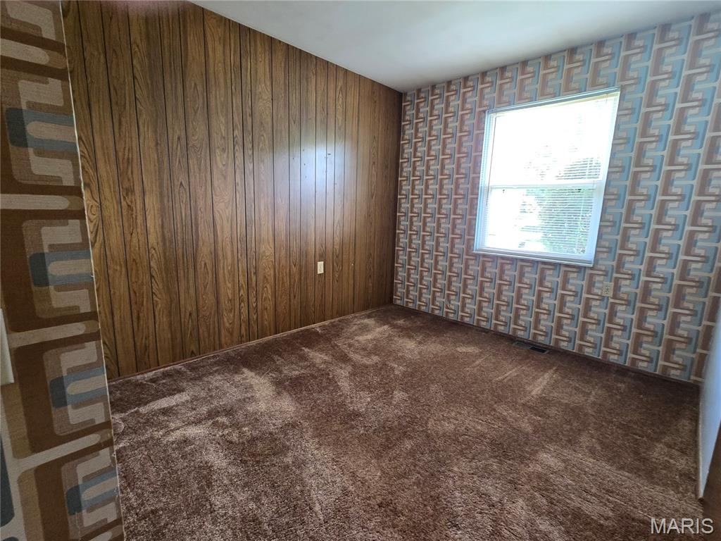 2705 Essex Street Property Photo 11