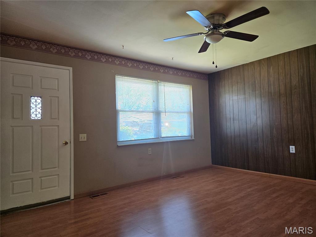 2705 Essex Street Property Photo 16