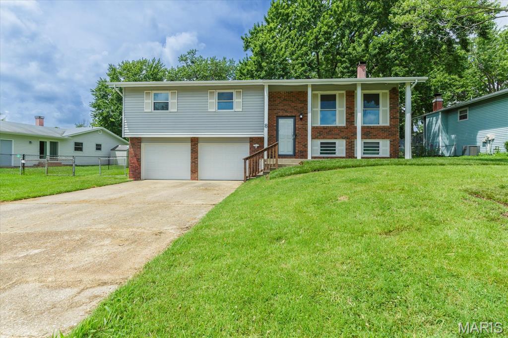 8 Wisteria Way Property Photo 1