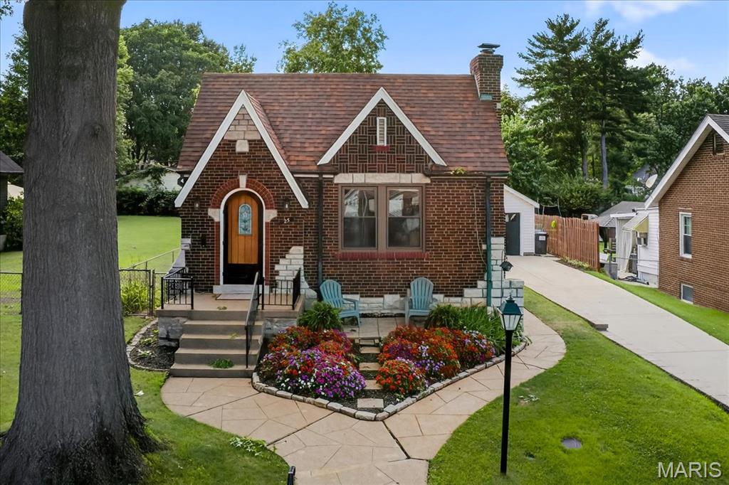 25 Saint Charles Place Property Photo 2