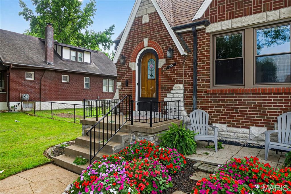 25 Saint Charles Place Property Photo 5