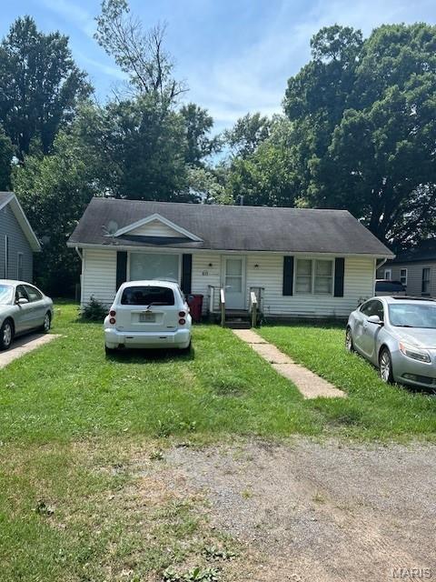 511 Clayton Avenue Property Photo 1