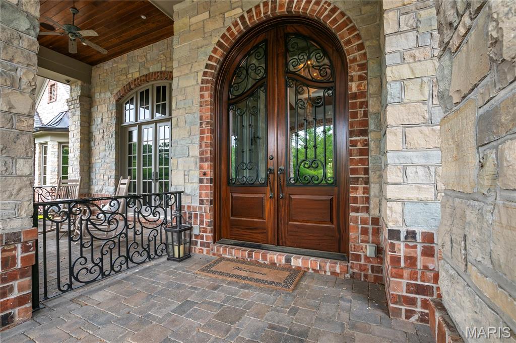 4 Slate River Way Property Photo 5