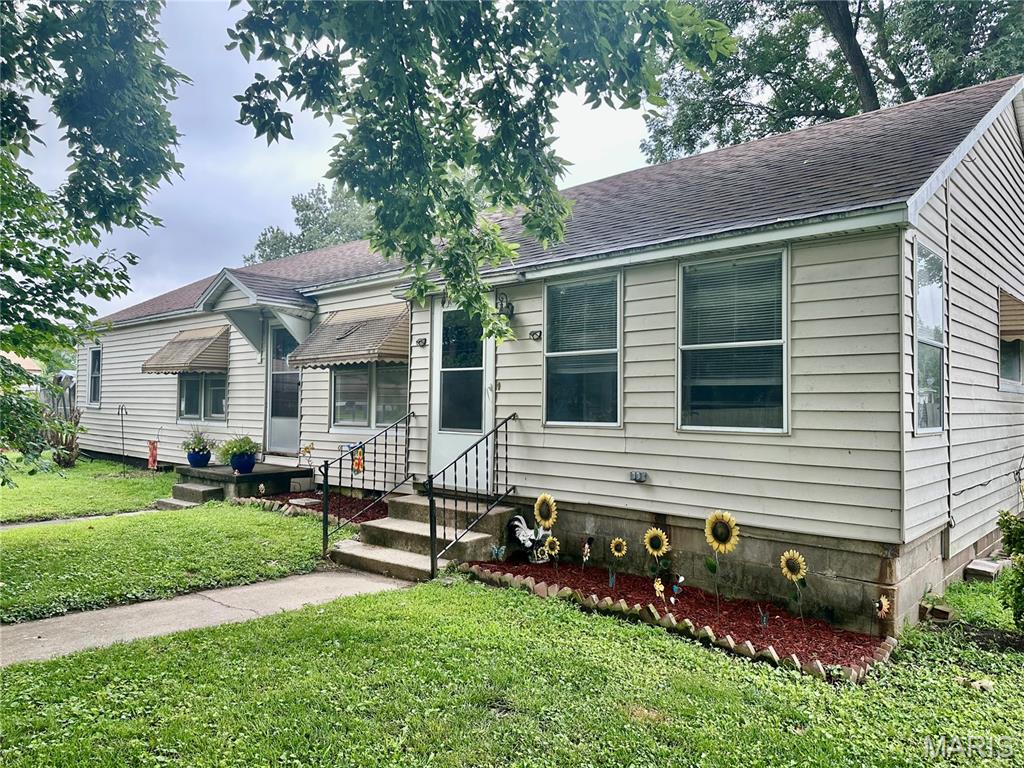 206 Cedar