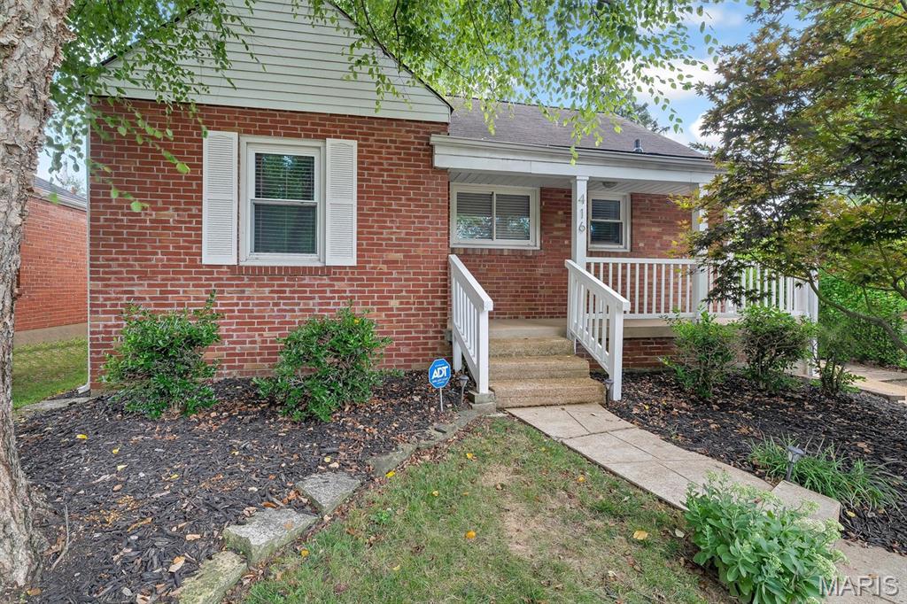 416 Hazelgreen Drive Property Photo 1