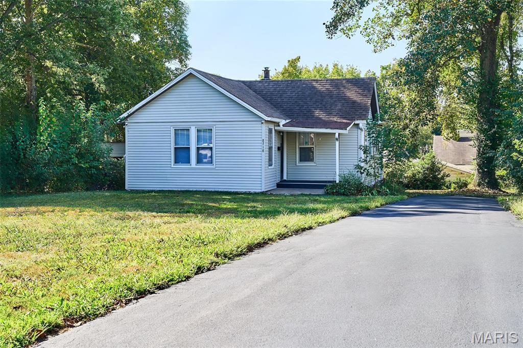 8718 Mavis Place Property Photo 3