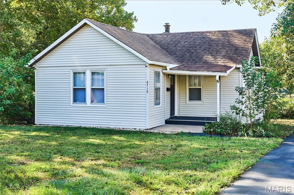 8718 Mavis Place Property Photo 5