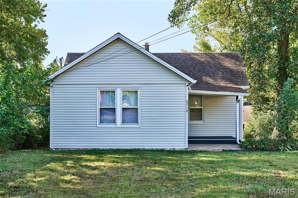 8718 Mavis Place Property Photo 6