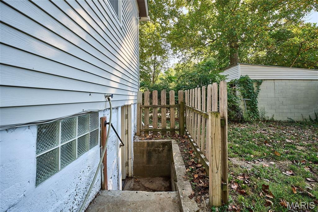 8718 Mavis Place Property Photo 12