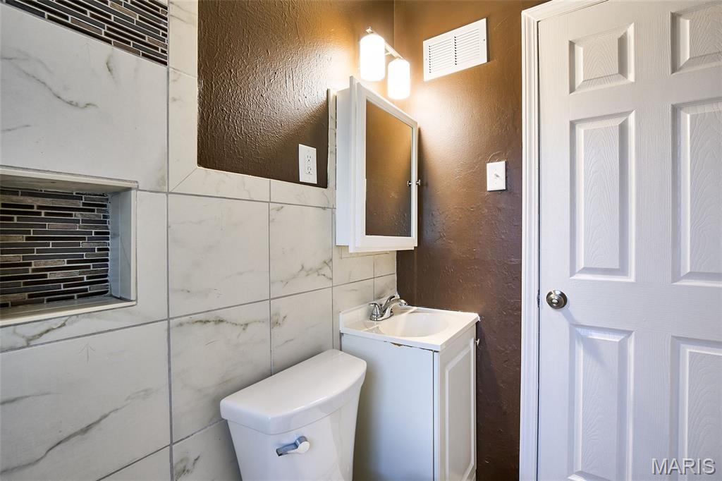 8718 Mavis Place Property Photo 37