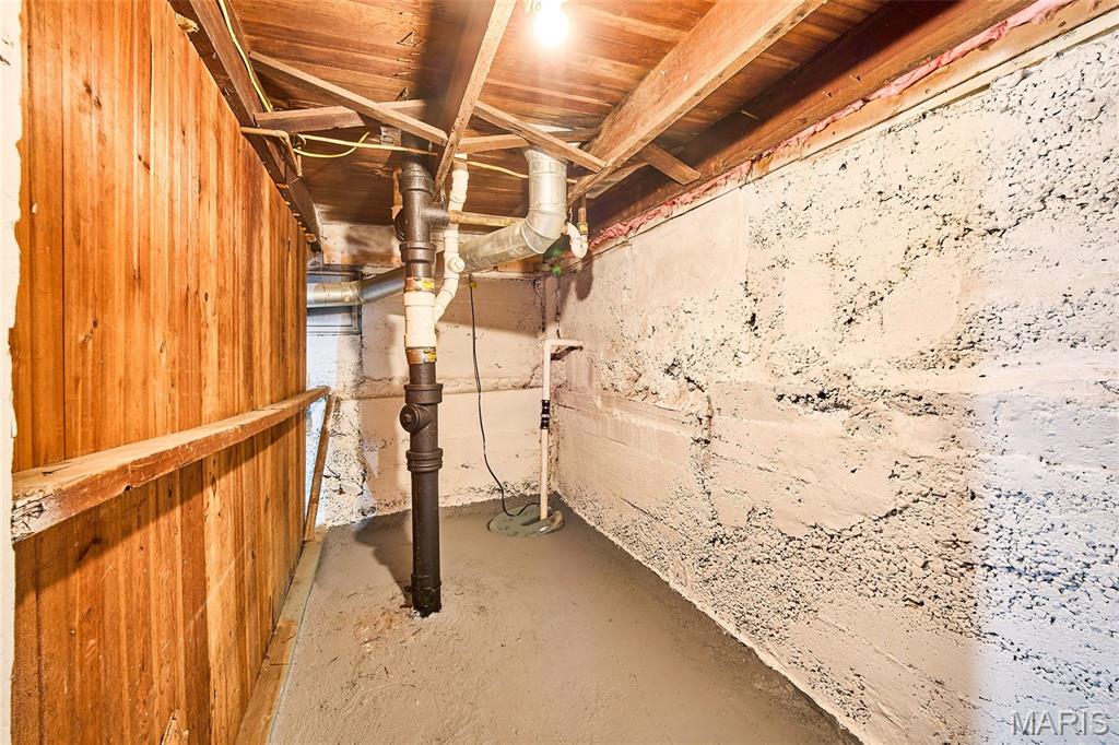 8718 Mavis Place Property Photo 46