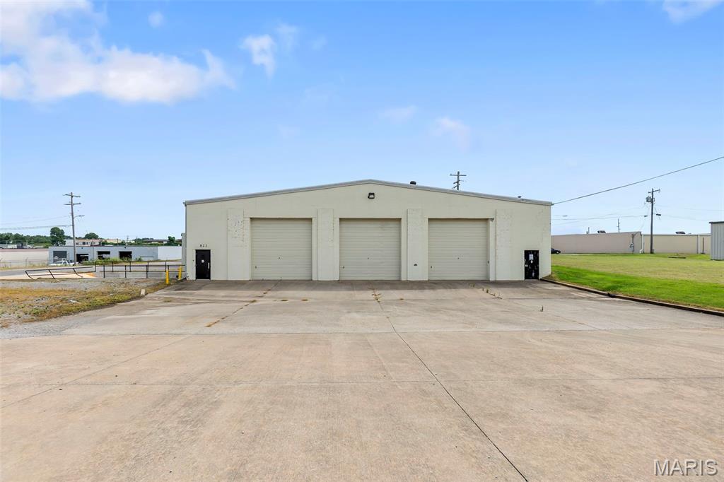 823 S Kingshighway