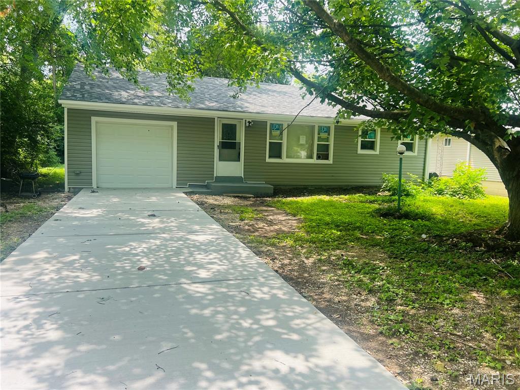 1216 Redman Boulevard Property Photo 1