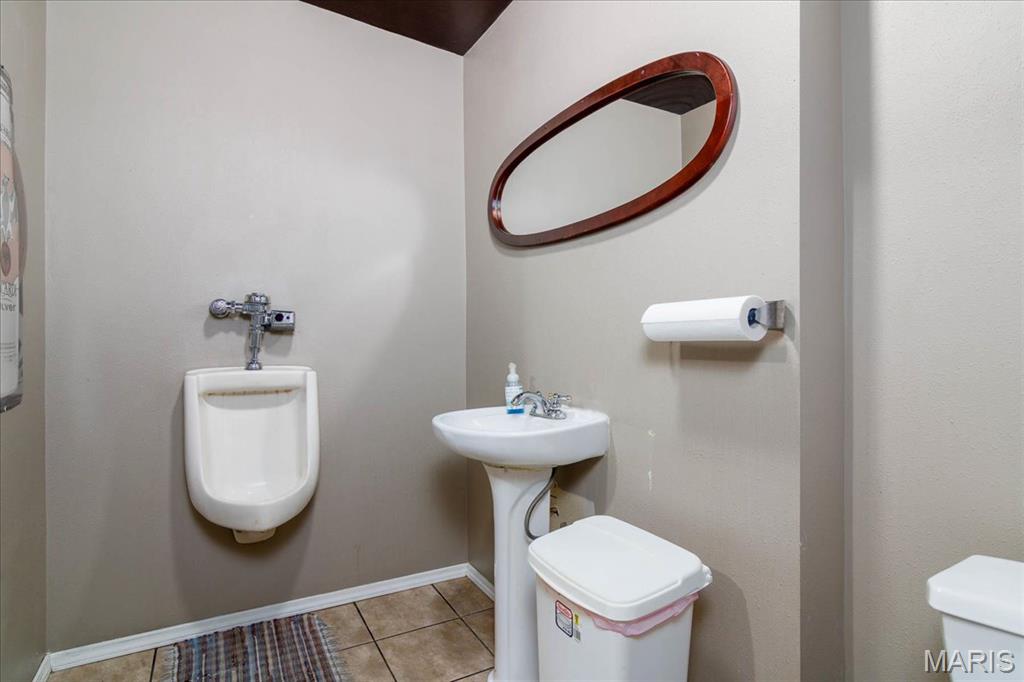 1031 Fairfax Street Property Photo 18