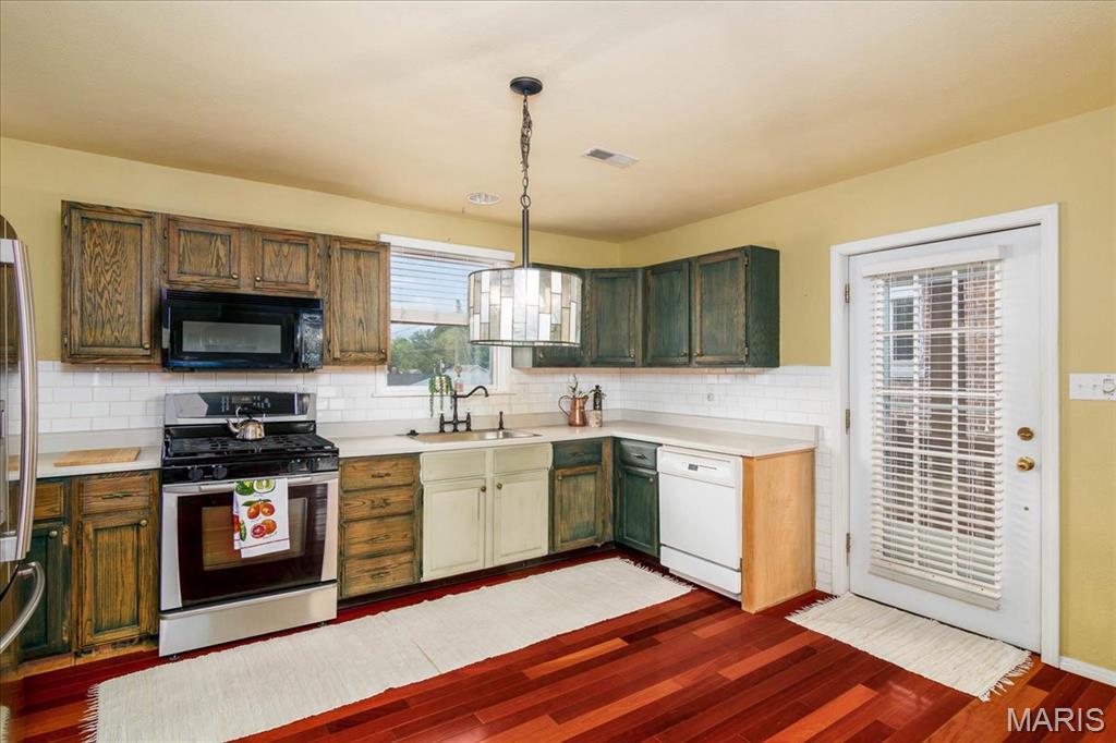1031 Fairfax Street Property Photo 23
