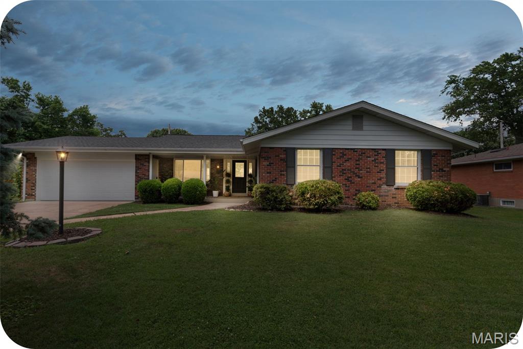 5809 Pebble Oak Drive Property Photo 1