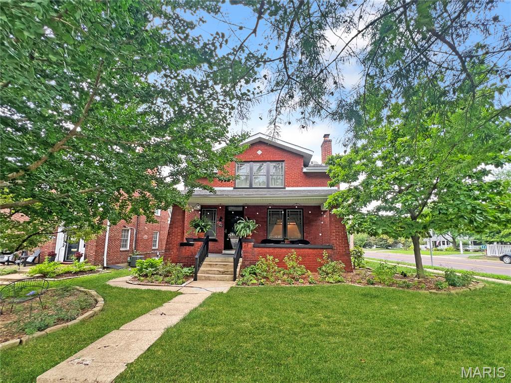 700 Fairview Avenue Property Photo 1