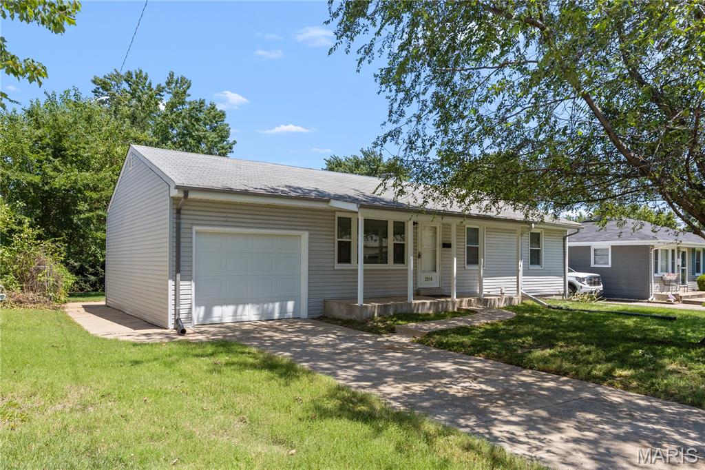 2514 Linden Place Property Photo 1