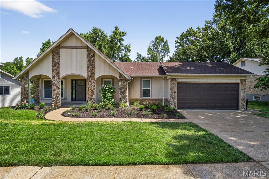 5123 Olde Silver Place Property Photo 1